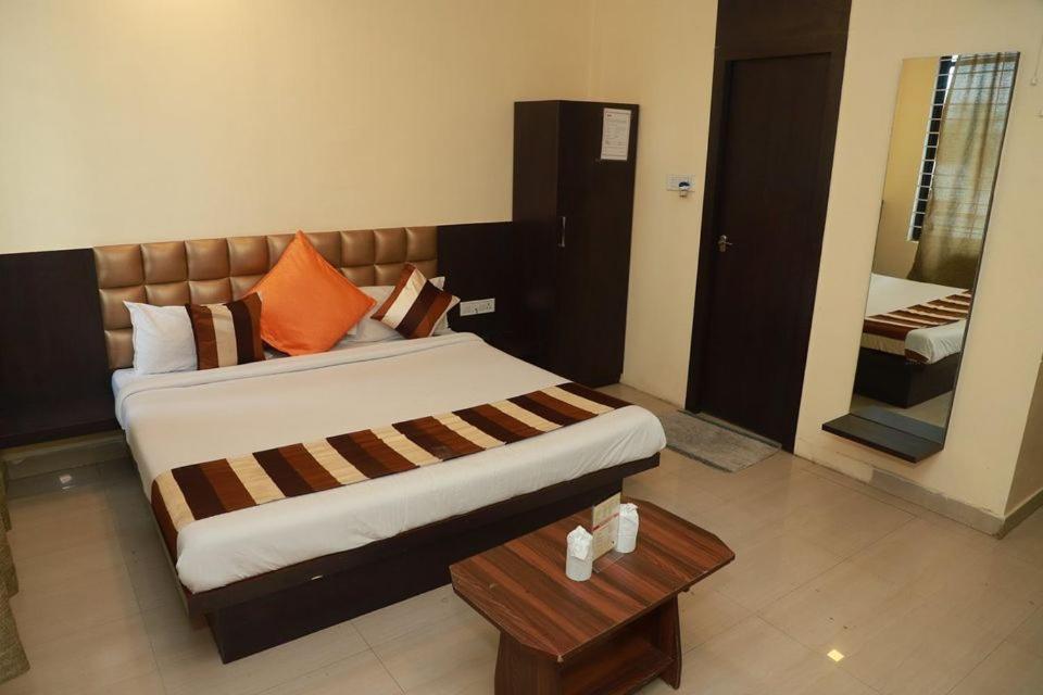 Hotel Suryodaya Ujjain Exterior photo